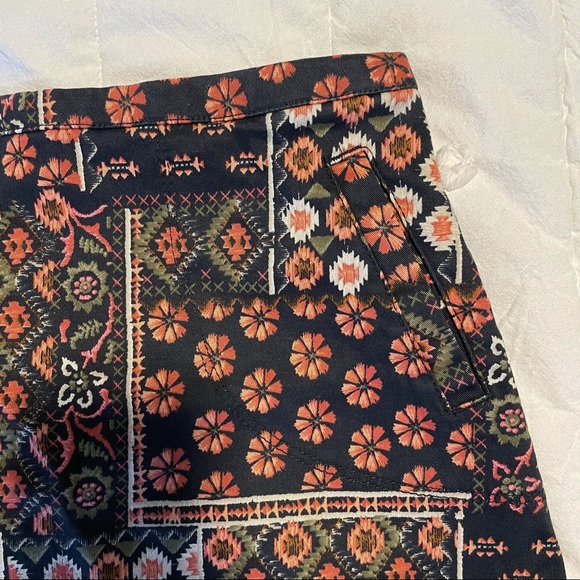 Hollister high waisted skirt - Picture 2 of 2